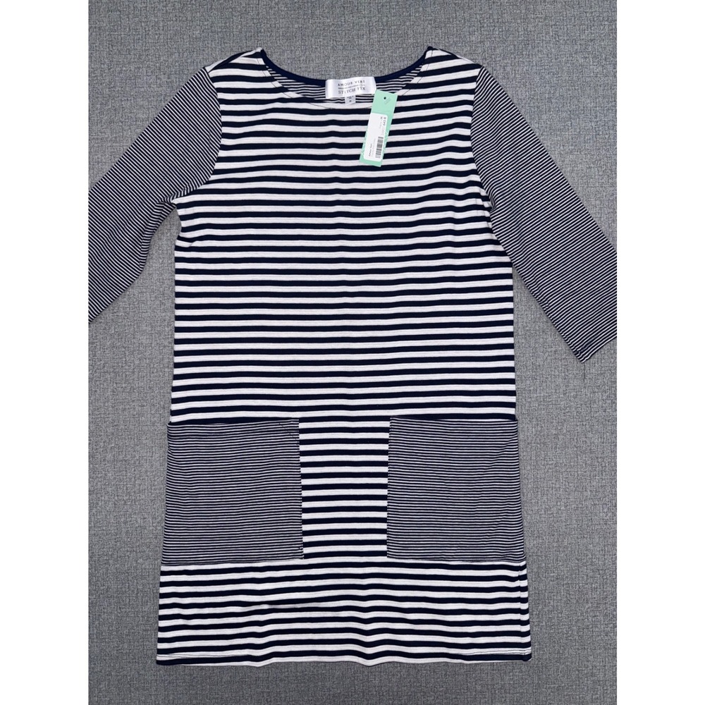 NWT Amour Vert Size M Tracey Knit Dress Navy White Striped Pockets Mini